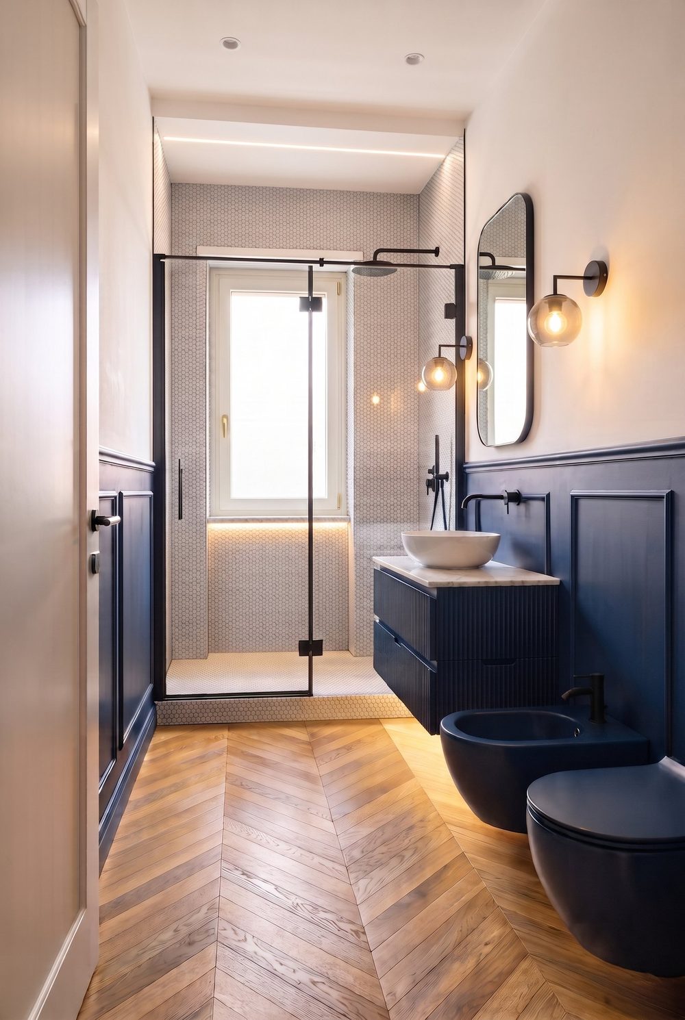 Bagno blu completato per un progetto di affitti brevi sul Lago di Garda.